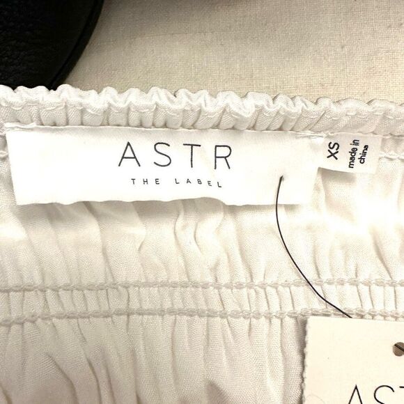 NWT ASTR The Label Cinched Waist Smocked Long Sleeve White Mini Dress Size XS - Picture 5 of 8